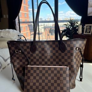 Louis Vuitton Neverfull MM Rose Ballerine